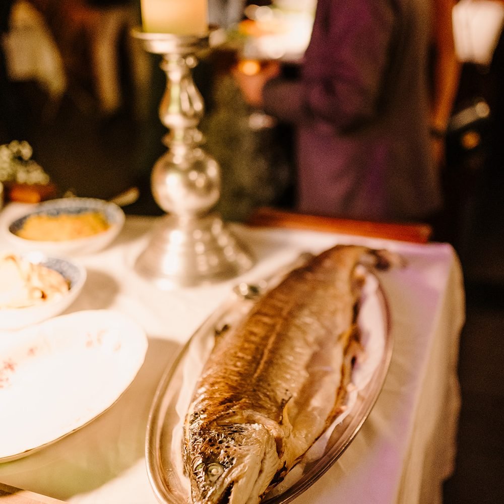 Borrelbuffet met vers brood bij De Amshoff