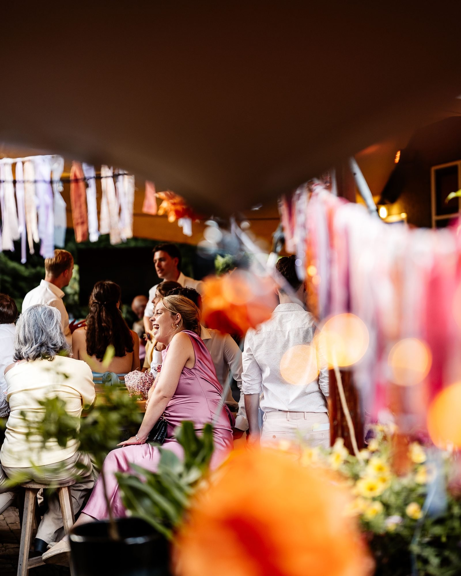 Familiefeest met bloemendecoratie in De Amshoff