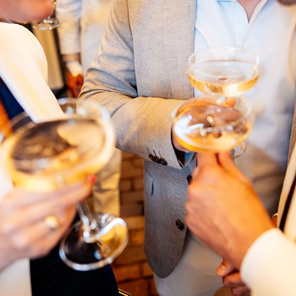 Proosten met champagne bij De Amshoff